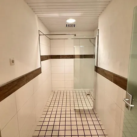 מלון Smart B&b1 Bb1 130